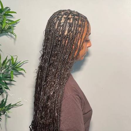 Knotless braids using Color #4